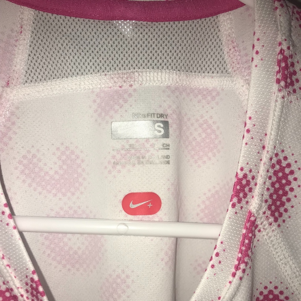 Nike workout top